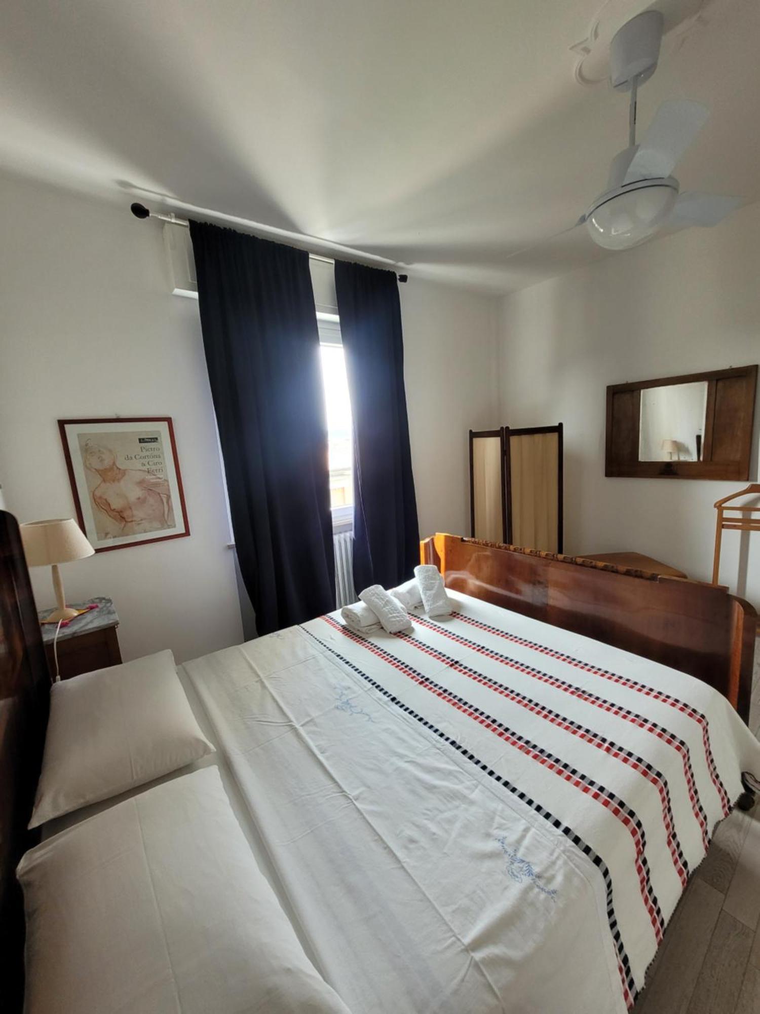 Apartamento Garda Best Living Desenzano del Garda Exterior foto